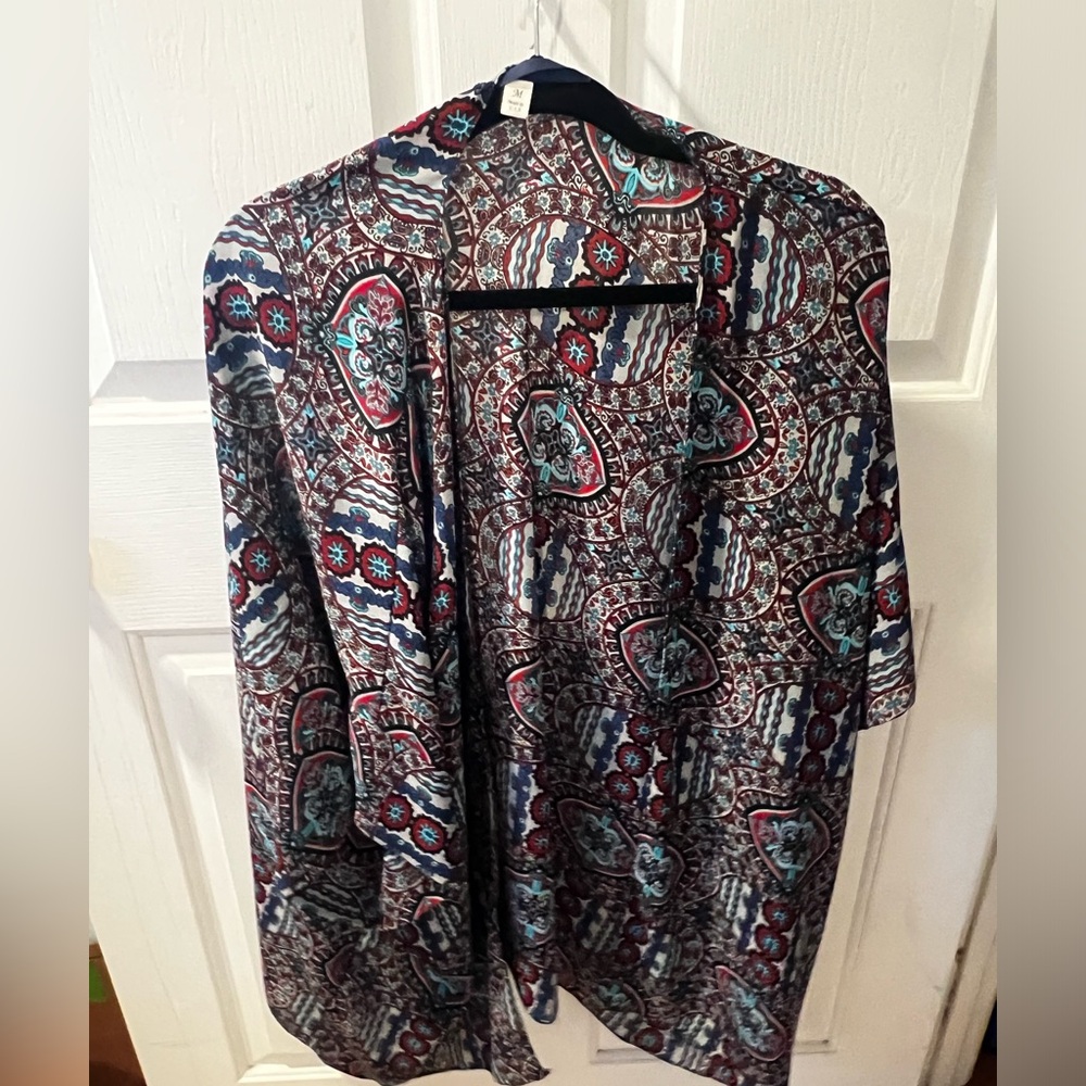Tribal pattern shawl